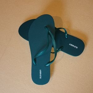 NWOT Women's 9-10 Old Navy Dark Teal Flip Flops